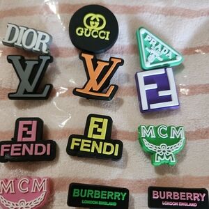 Jibbits/ croc charms